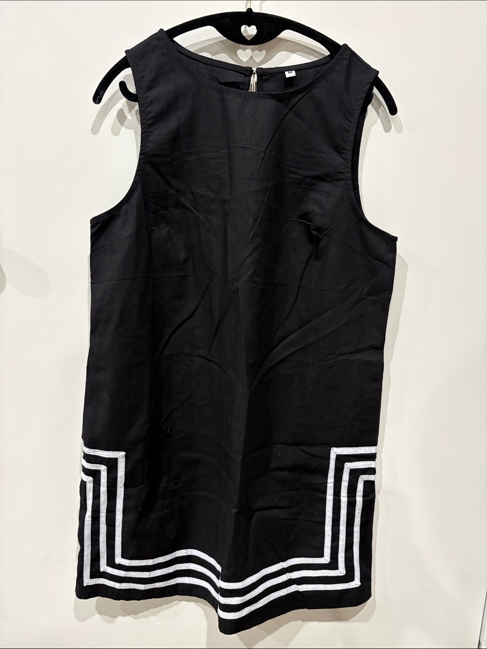Linen Cotton Blend Sleeveless Black Mini Shift Dress with White Geometric Hem M
